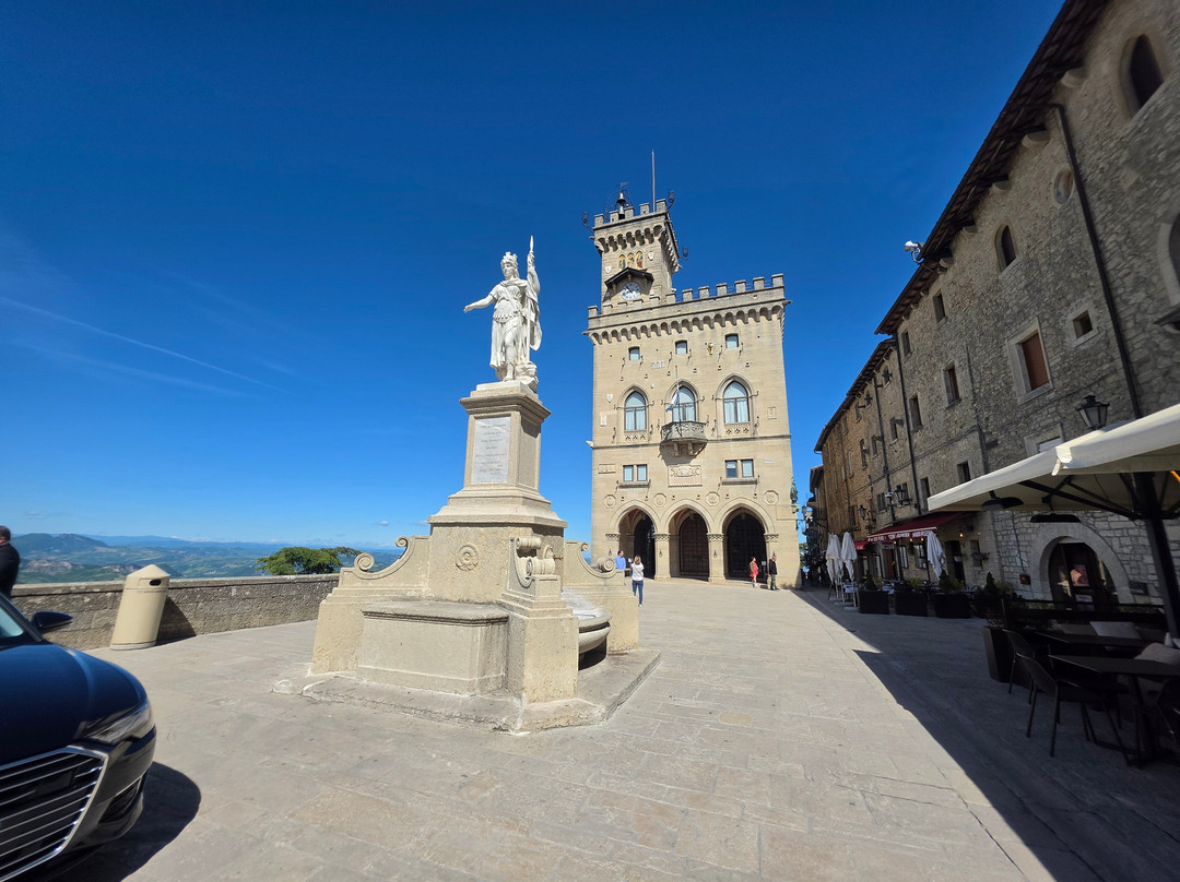 Piazza della Libertà-圣马力诺城必去景点