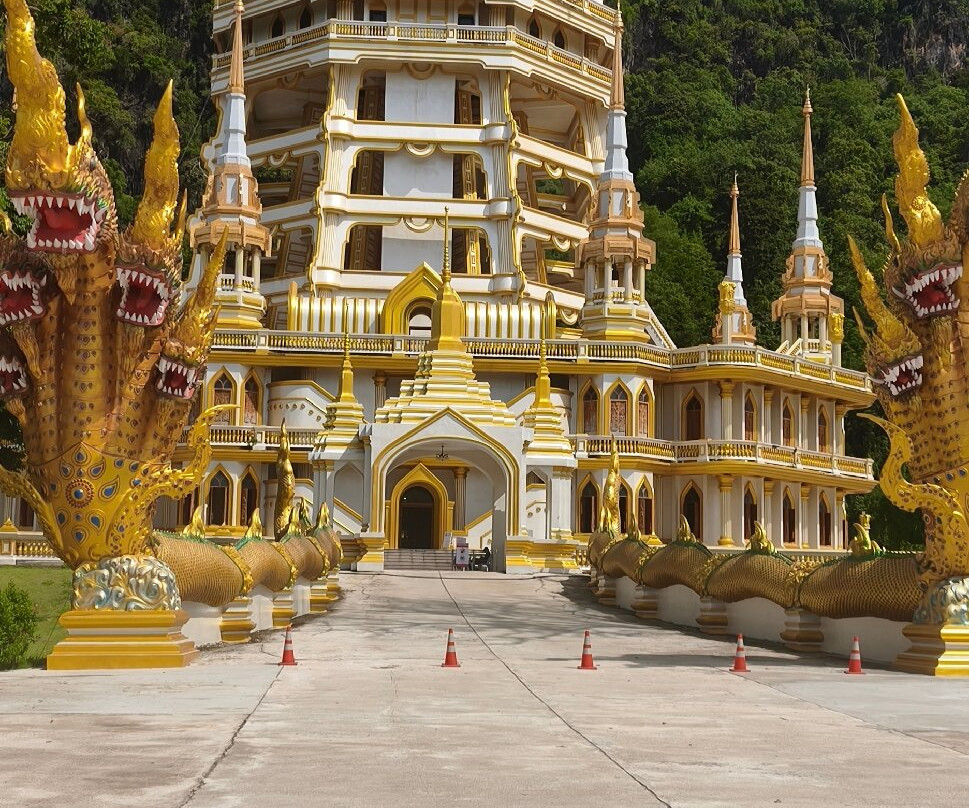 虎窟寺-甲米必去景点
