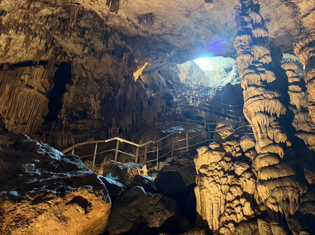 Cave Of Zeus-Anogia必去景点