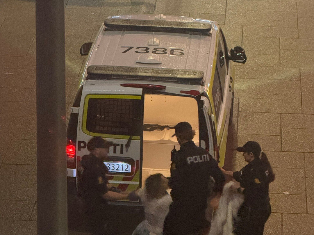 中央舒适大酒店主图