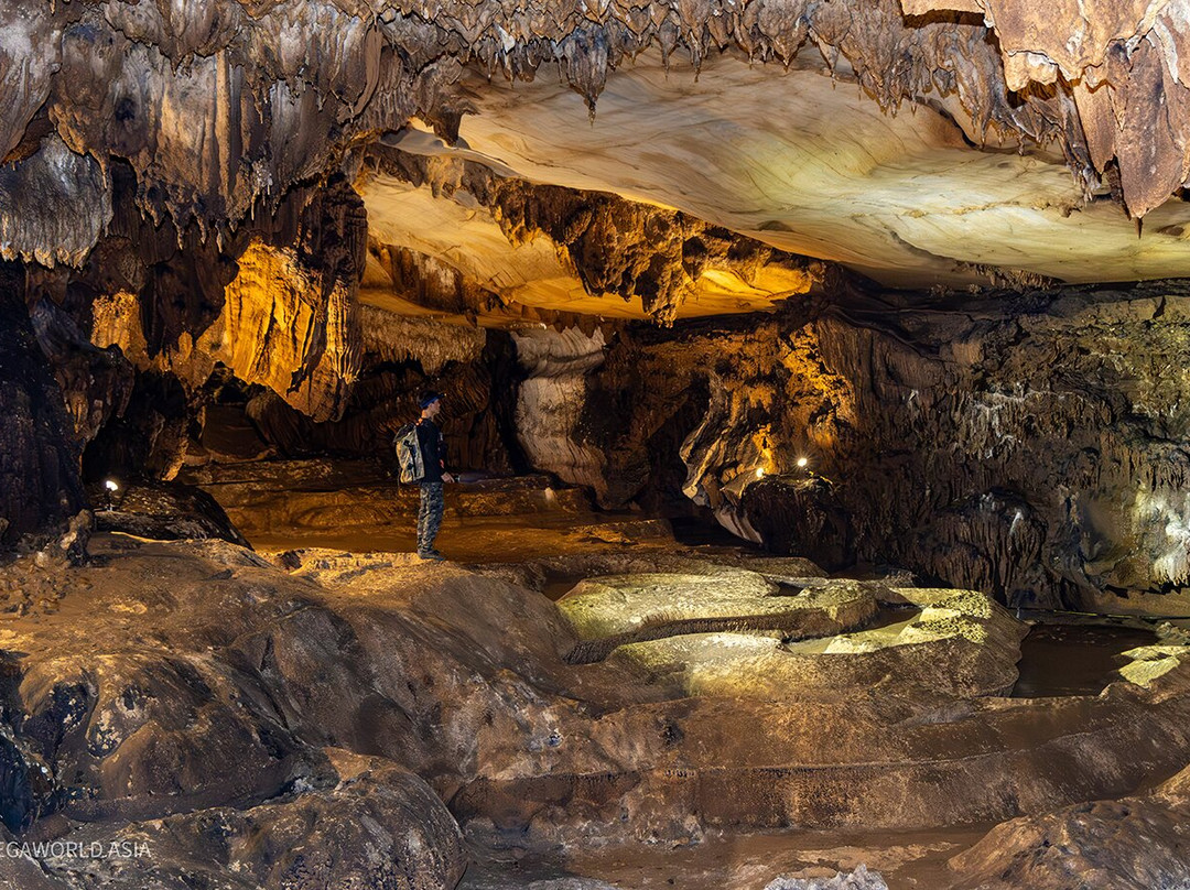 Tham Loup & Tham Hoi Caves-旺阳必去景点