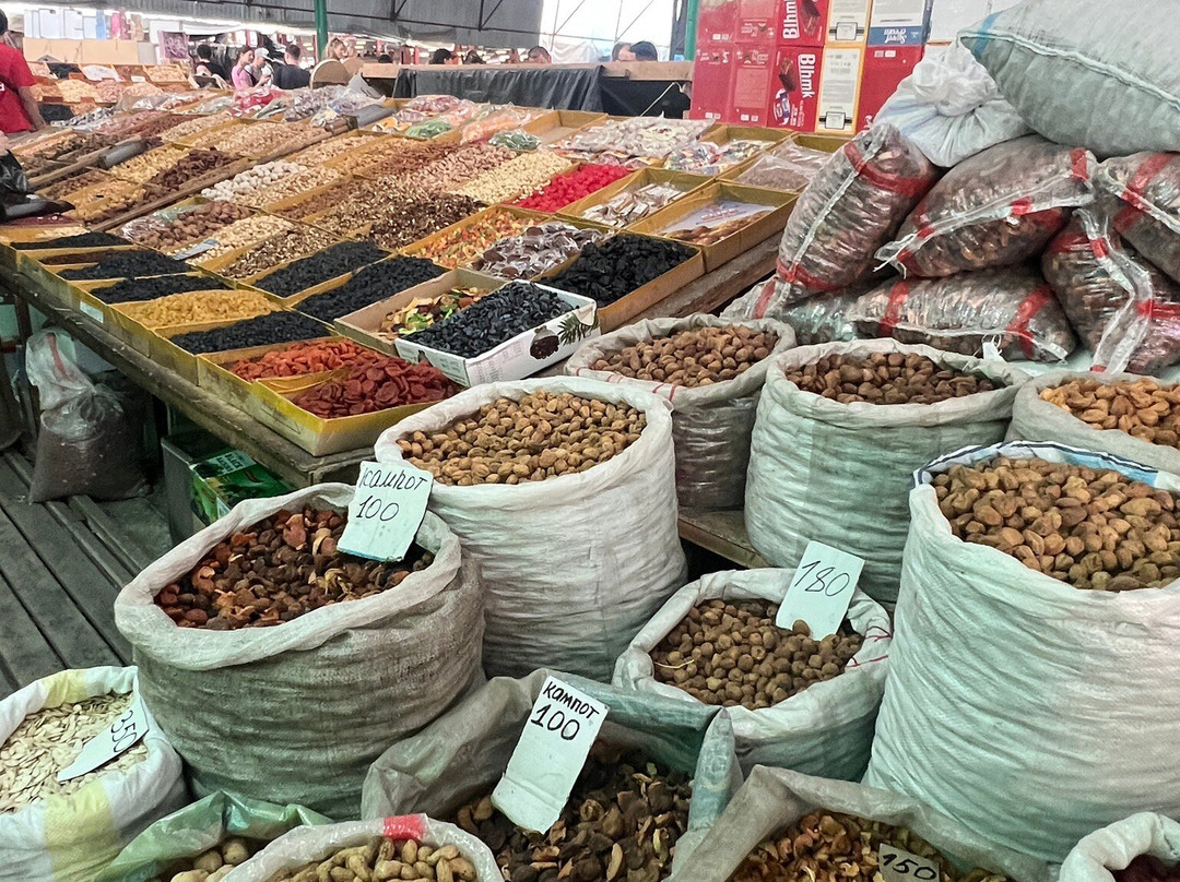Osh Bazaar-比斯凯克必去景点