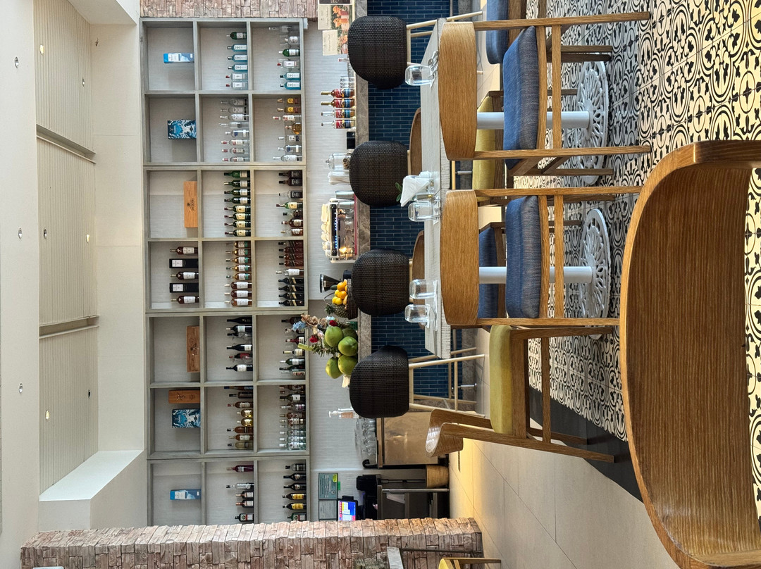 莫达拉海滩度假酒店主图