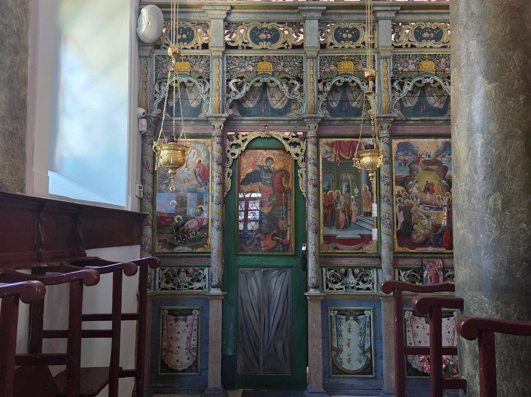 Panagia Glykofilousa-Petra必去景点
