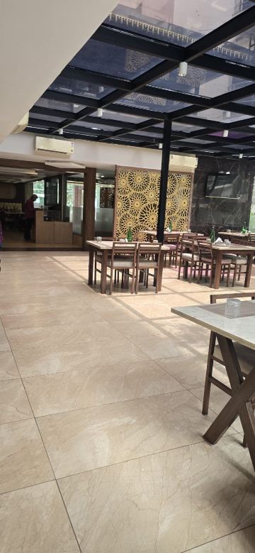 耶拉吉里斯特尔灵酒店-旅行者