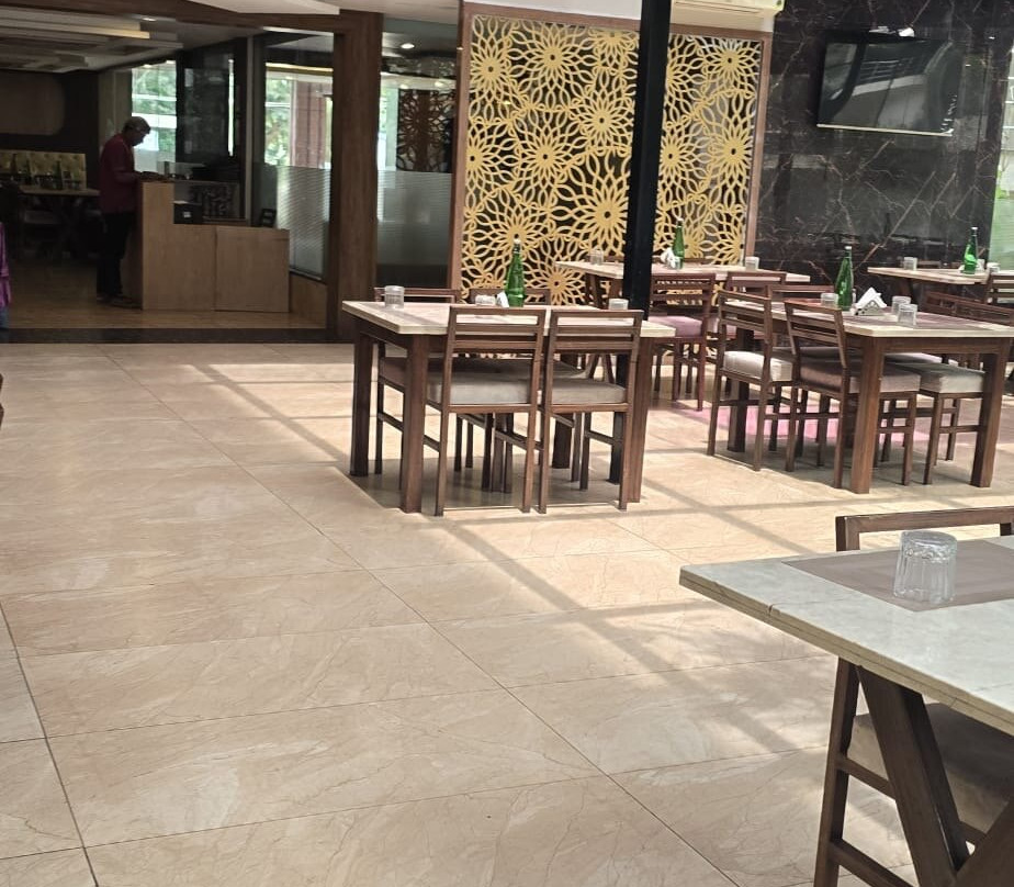 耶拉吉里斯特尔灵酒店主图