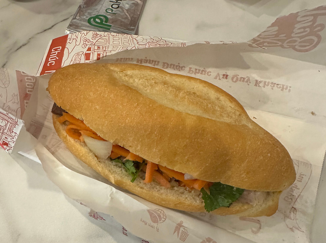 Banh Mi Xin Chao