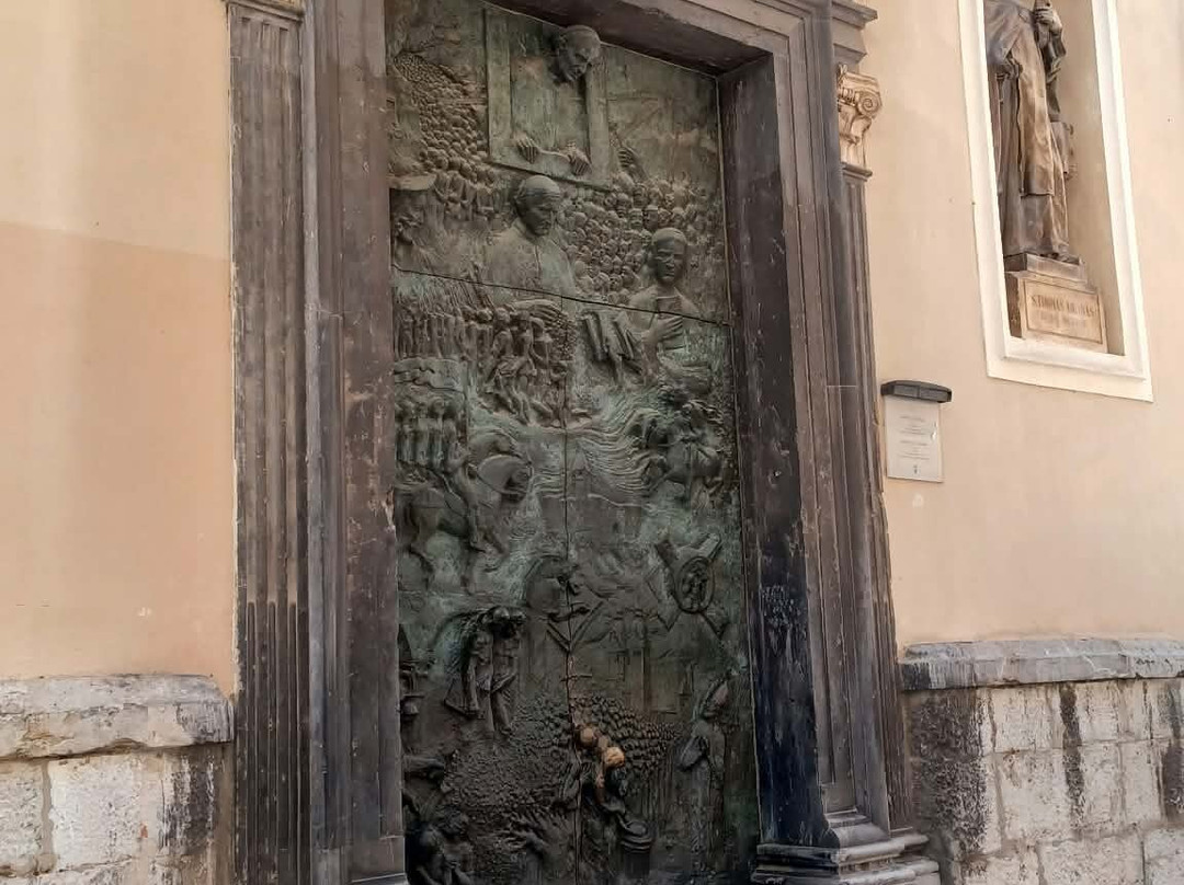 圣尼古拉斯大教堂（Stolnica Sv. Nikolaja）-卢布尔雅那必去景点