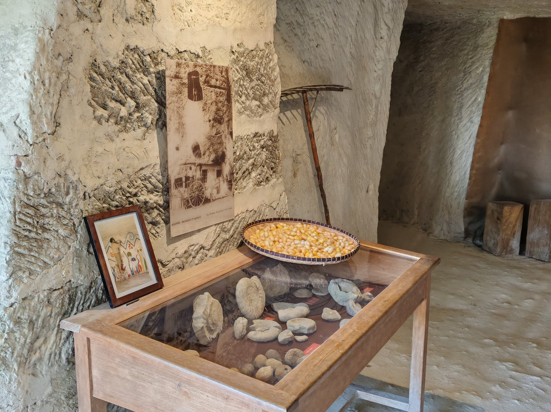 La Magnanerie, site troglodytique-Bourre必去景点