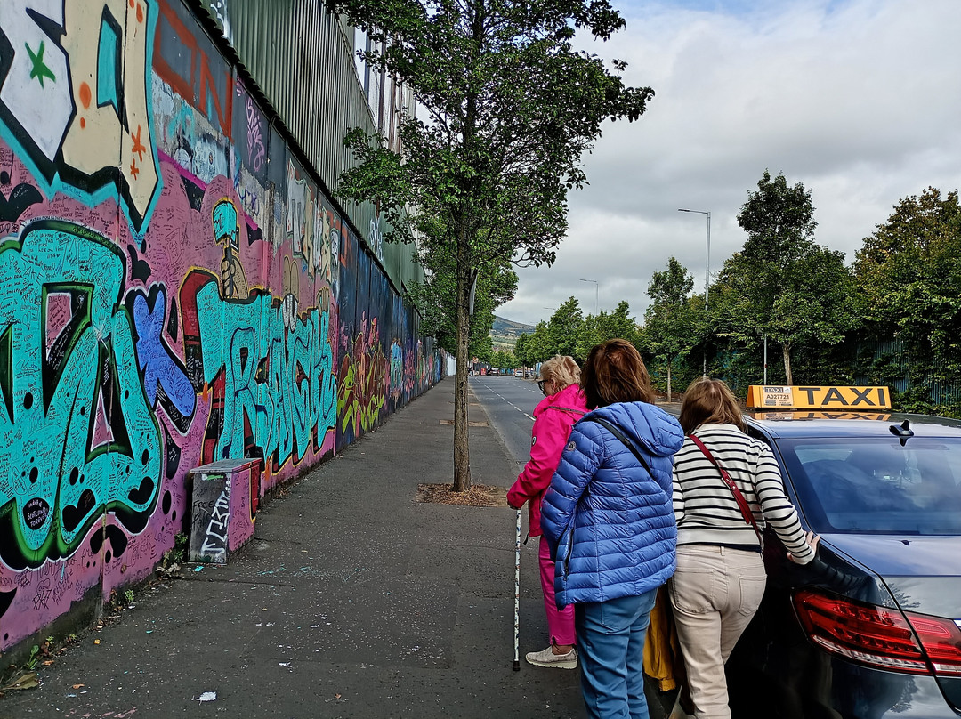 Paddy Campbell's Belfast Famous Black Cab Tours-贝尔法斯特必去景点