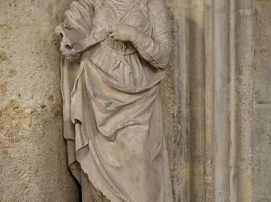 Basilique Saint Andoche de Saulieu-索留必去景点