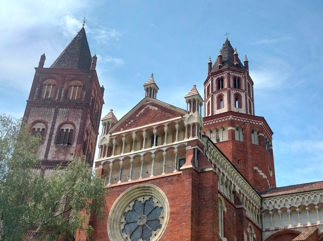 Basilica di Sant'Andrea-韦尔切利必去景点