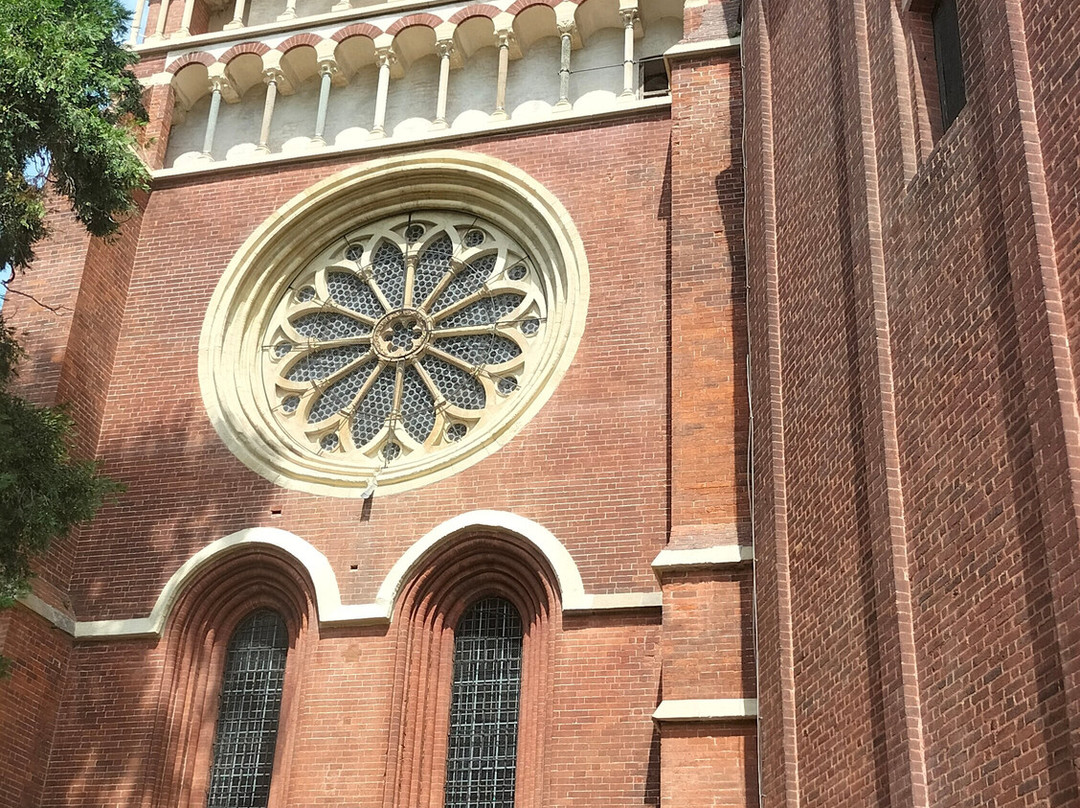 Basilica di Sant'Andrea-韦尔切利必去景点
