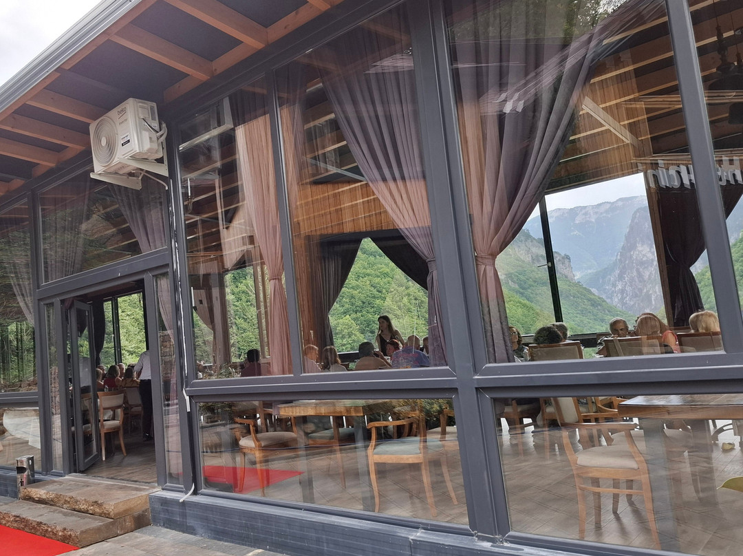 Hotel Hani