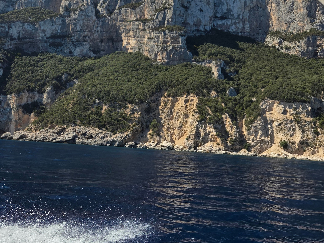 Karmar noleggio gommoni-Marina di Orosei必去景点