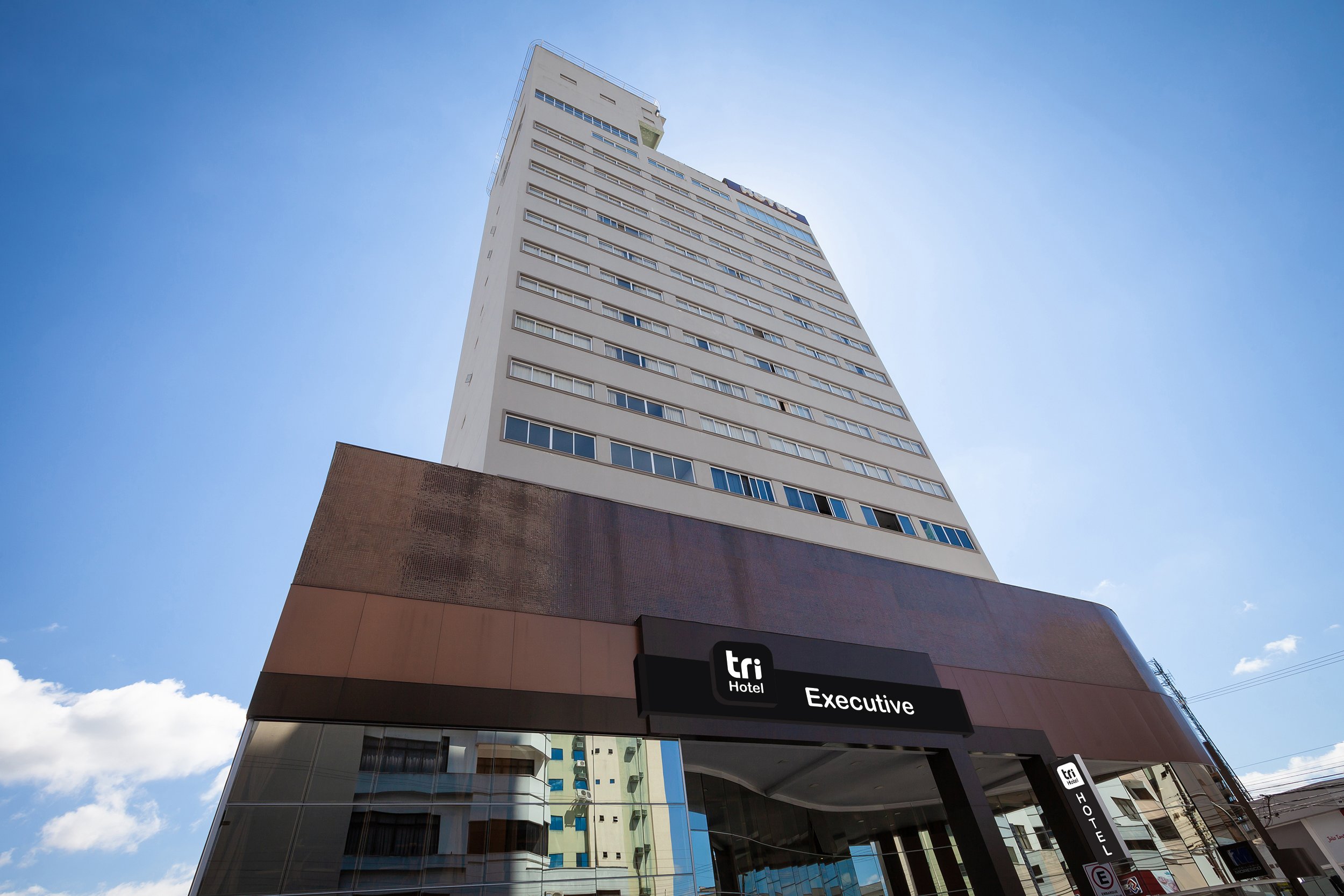 Tri Hotel Executive Brusque-官方