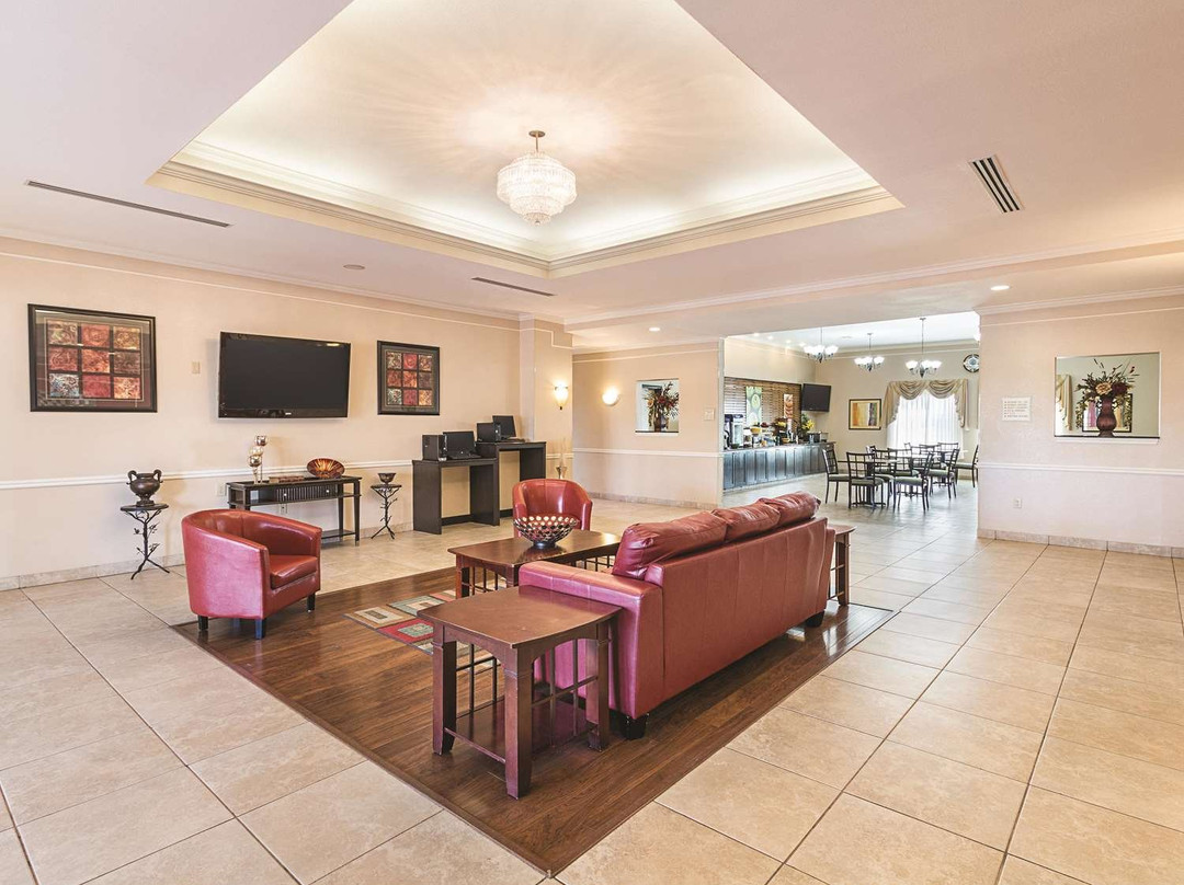 恩尼斯酒店住宿-La Quinta Inn & Suites by Wyndham Waxahachie