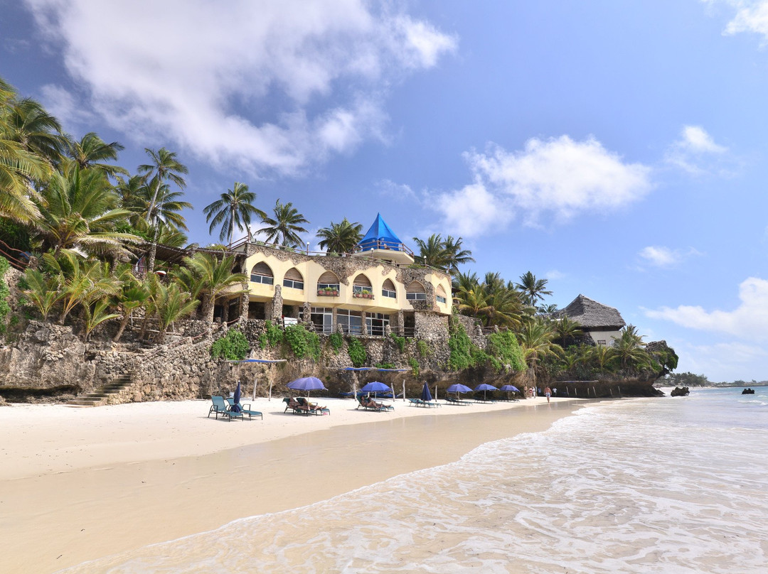 Bahari Beach Hotel