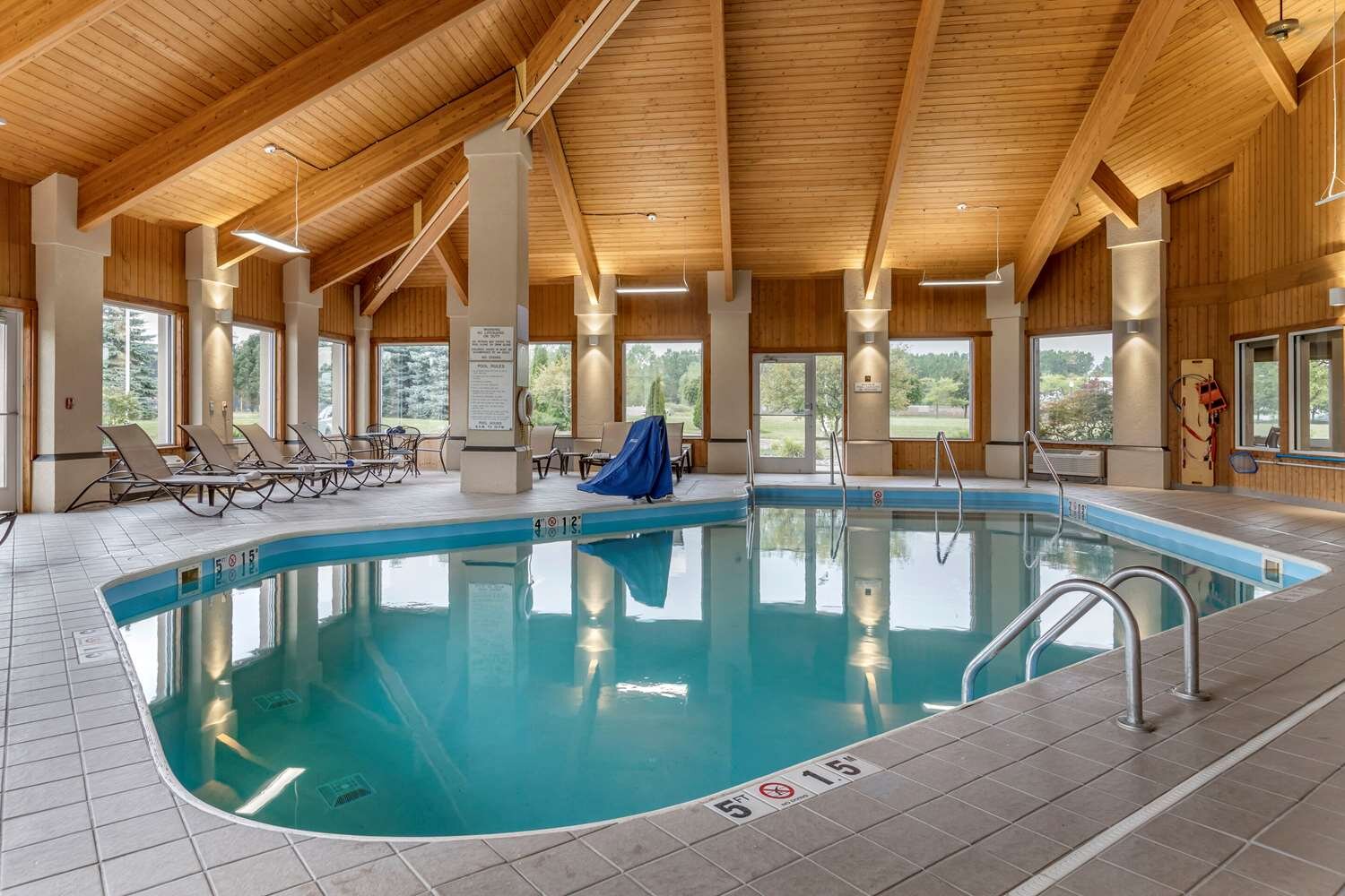 Comfort Inn & Suites Lansing - Dimondale-官方