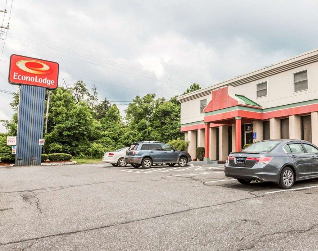 Econo Lodge Near Stewart International Airport主图