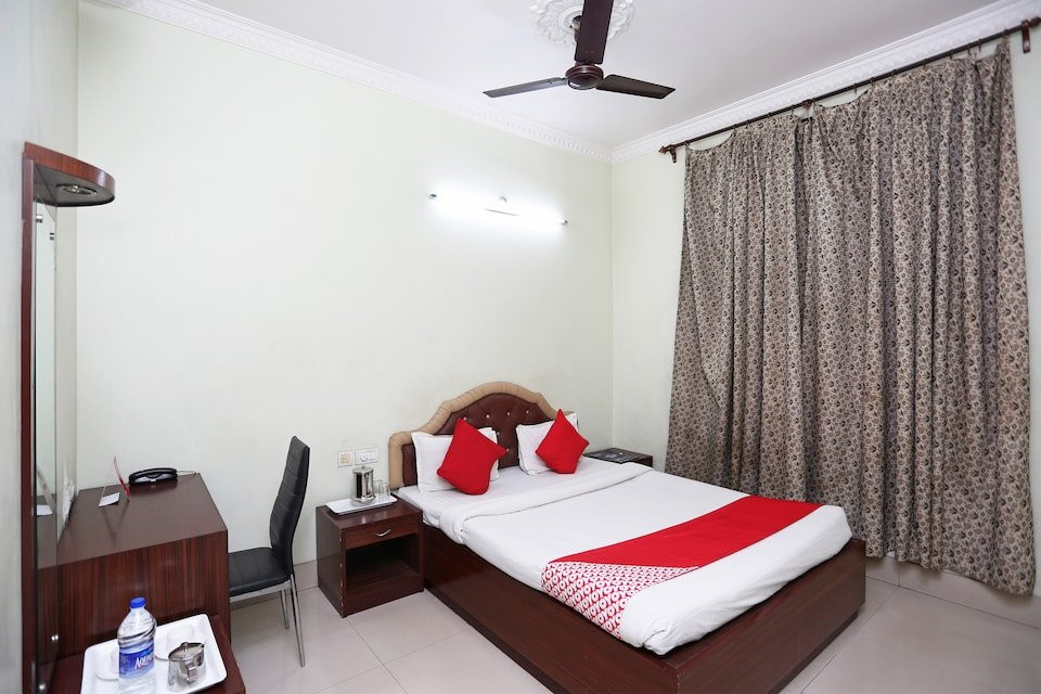 OYO 27644 Cozycom