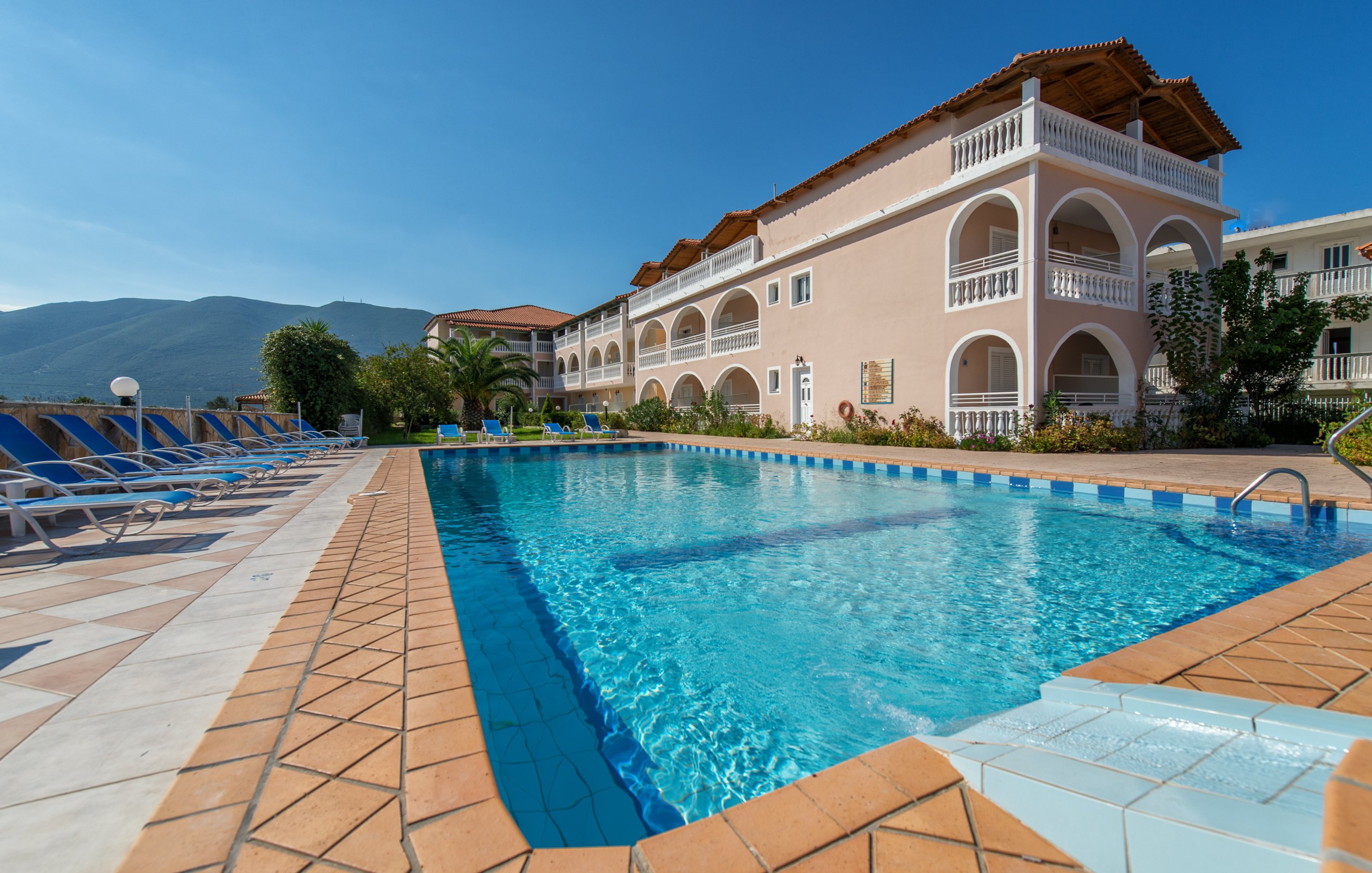 Plessas Palace Hotel-官方