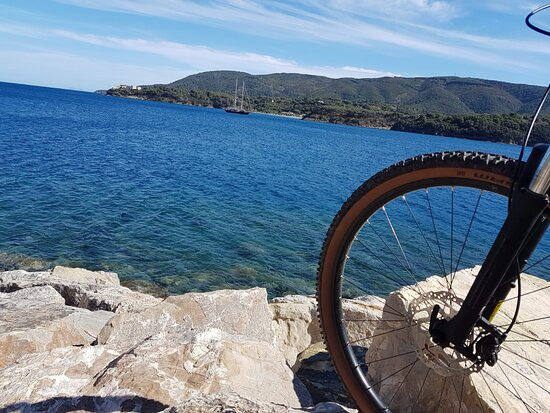 Country E-Bike rent&delivery-厄尔巴岛必去景点