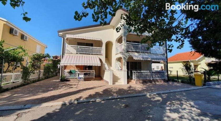 Apartments mir