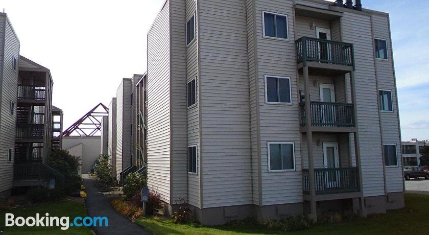 Boulderview Condominiums by VCI Real Estate Services