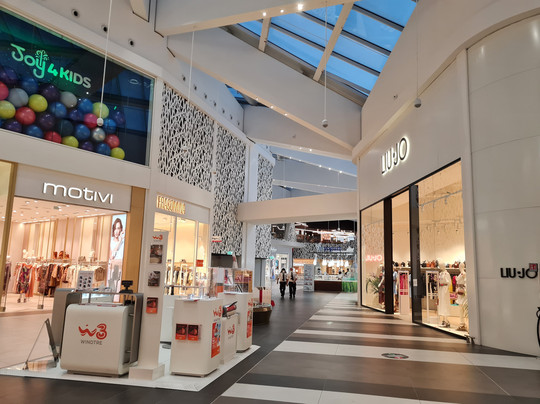 Maximo Shopping Center-罗马必去景点