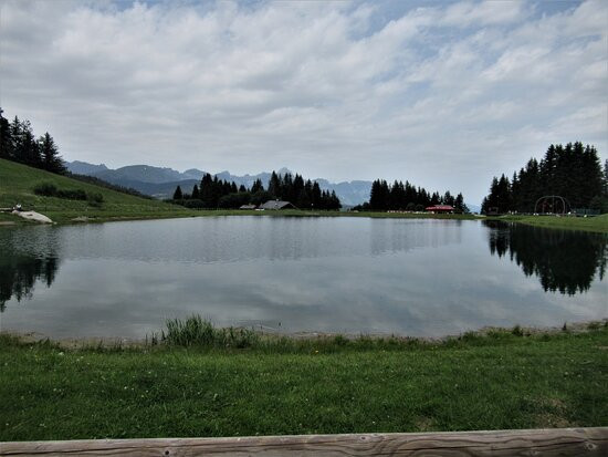 Lac de Javen景点图片