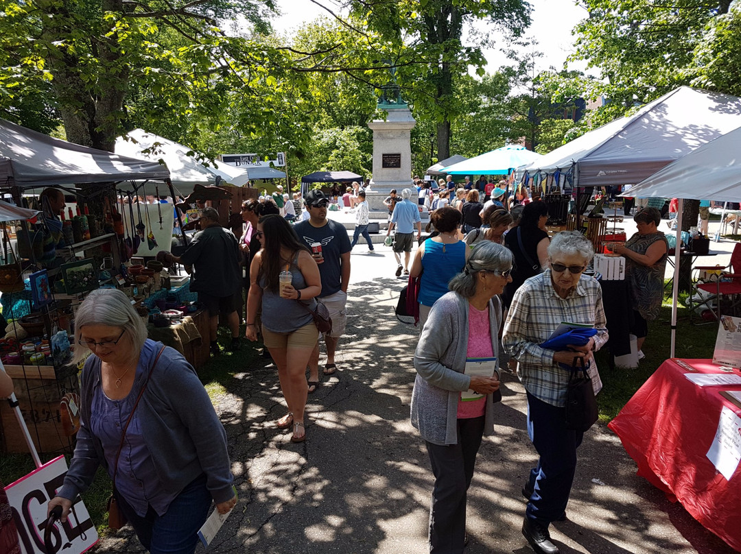Queen Square Farmers Market-圣约翰必去景点