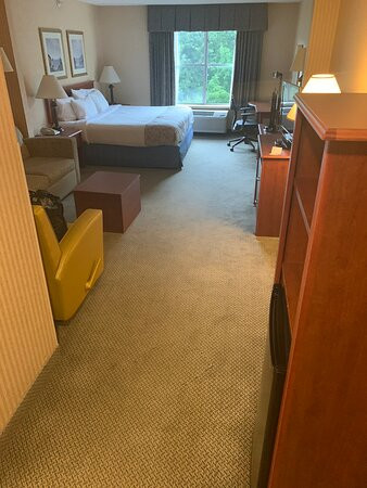La Quinta Inn & Suites by Wyndham Milwaukee SW New Berlin主图