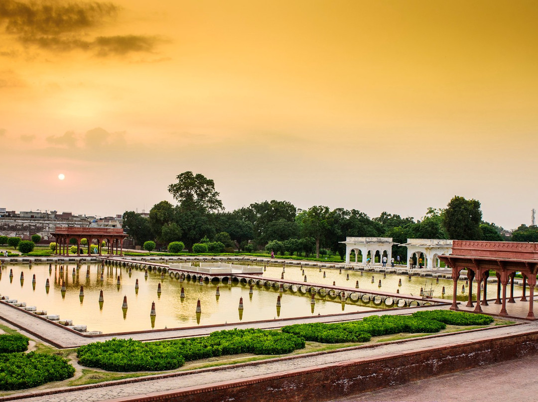 Shalimar Bagh (Shalimar Gardens)