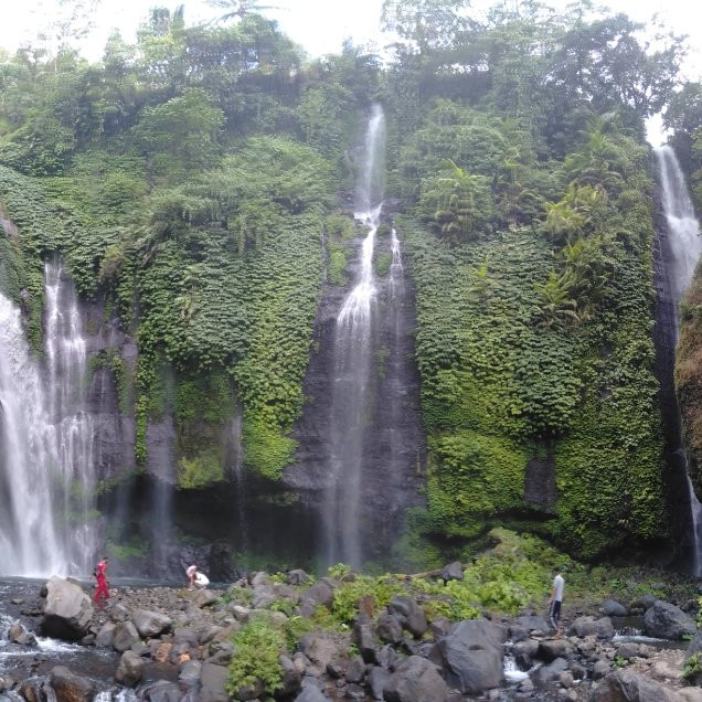 Fili Waterfall景点图片
