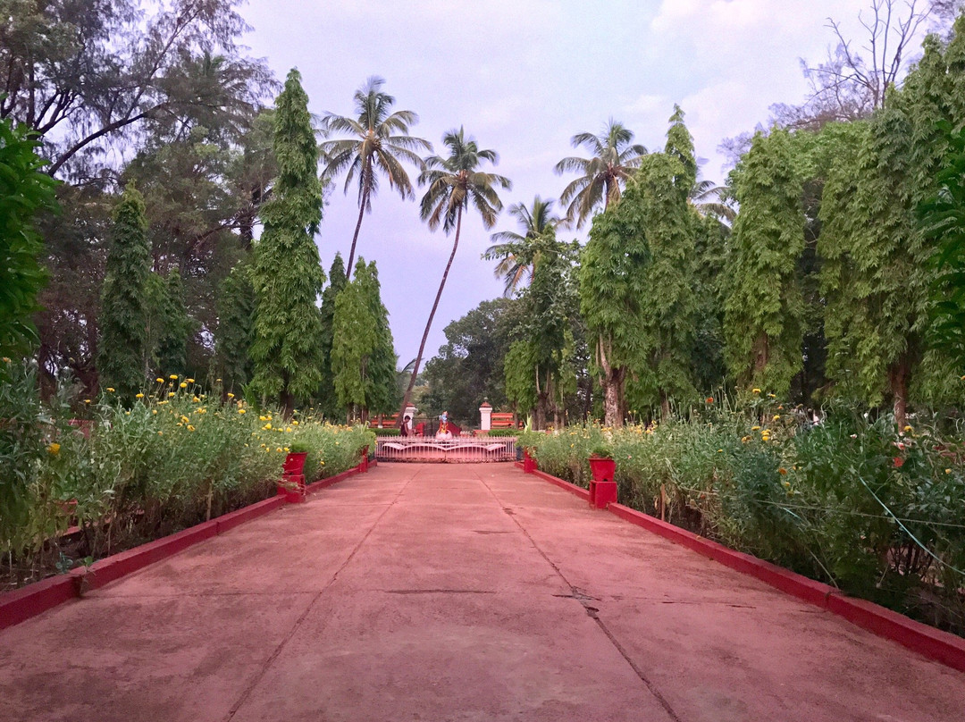 Military Mahadeva Temple景点图片