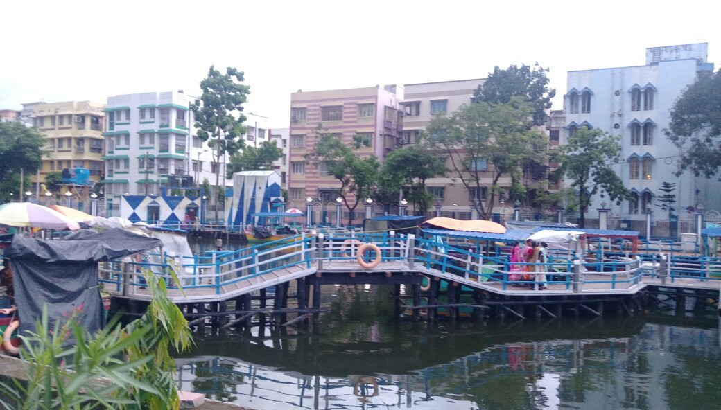 Floating Market Patuli景点图片