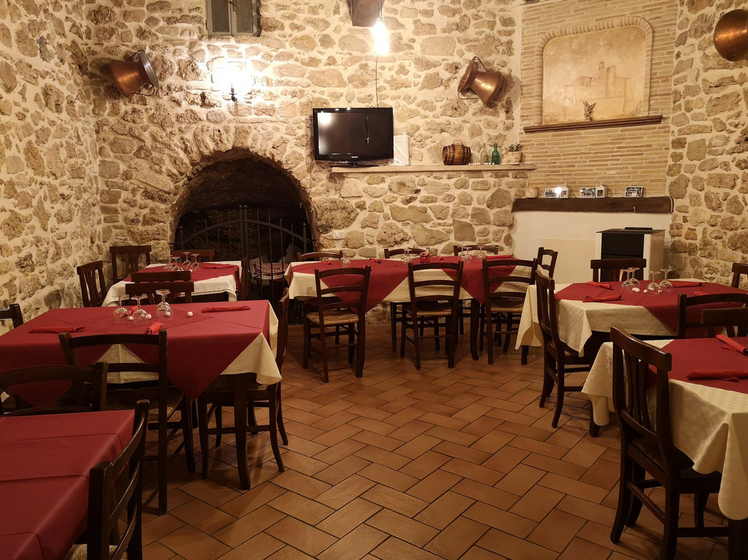 Santa Maria delle Grazie餐馆和美食-Bar pizzeria la torre