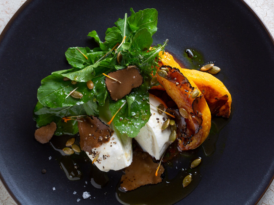 Mesler Kitchen | Bar | Lounge