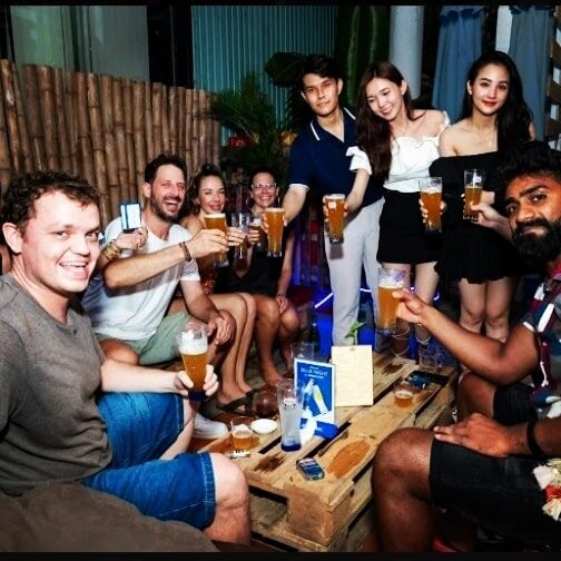 Uno Bar & Restaurant