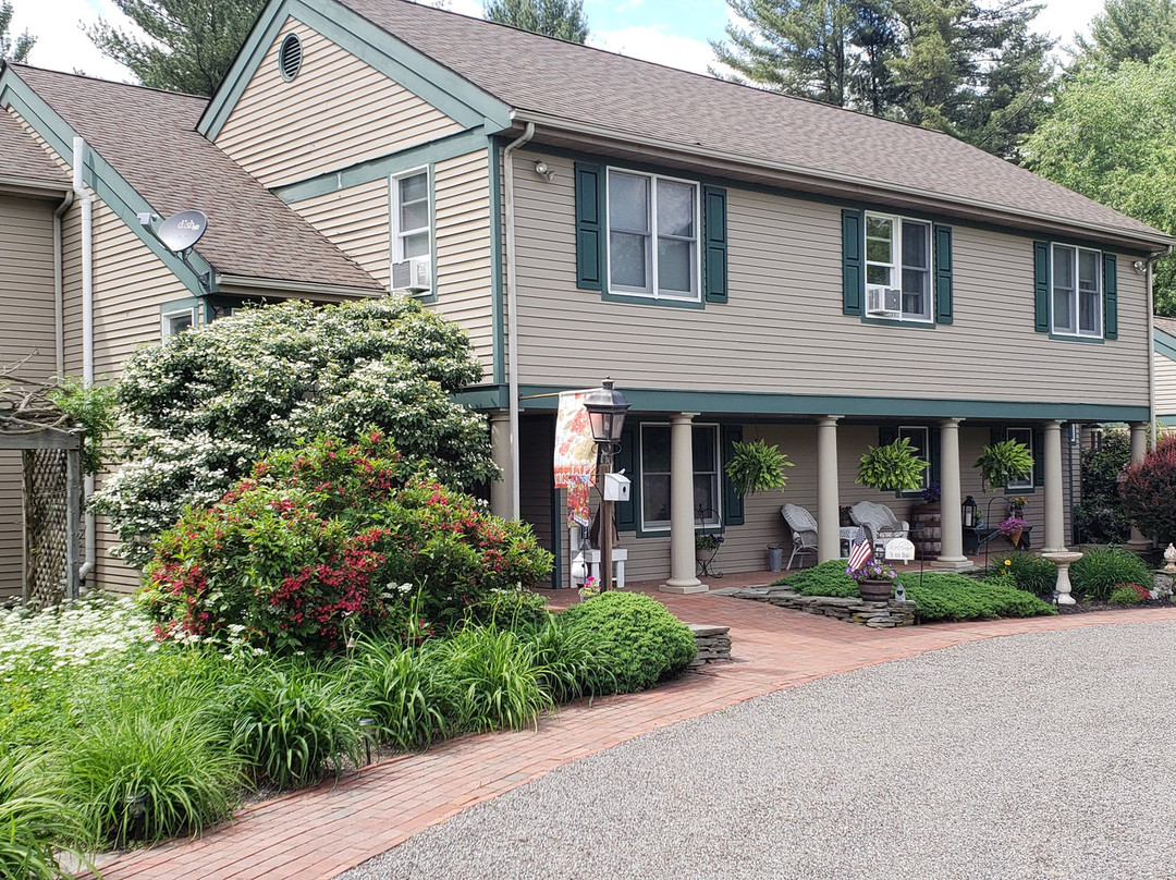 Paper Mill Pines Bed & Breakfast