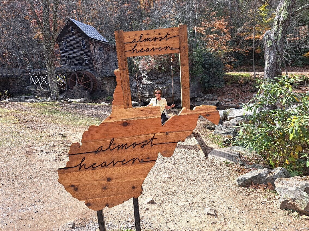 Glade Creek Gristmill-Clifftop必去景点