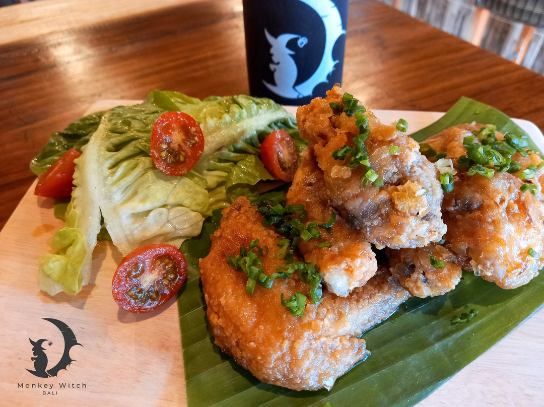 Monkey Witch Bali Cafe & Sports Bar
