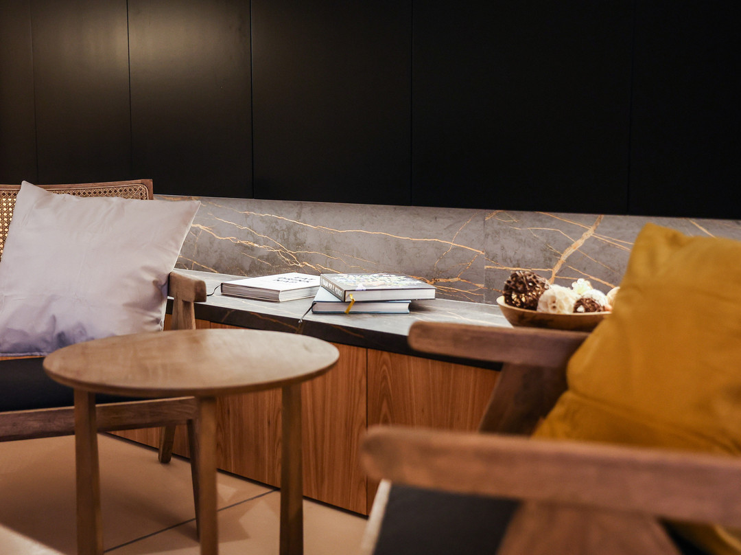 Mythic Valencia主图