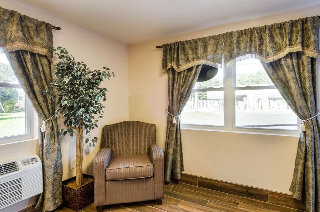Rodeway Inn Middleboro-Plymouth主图