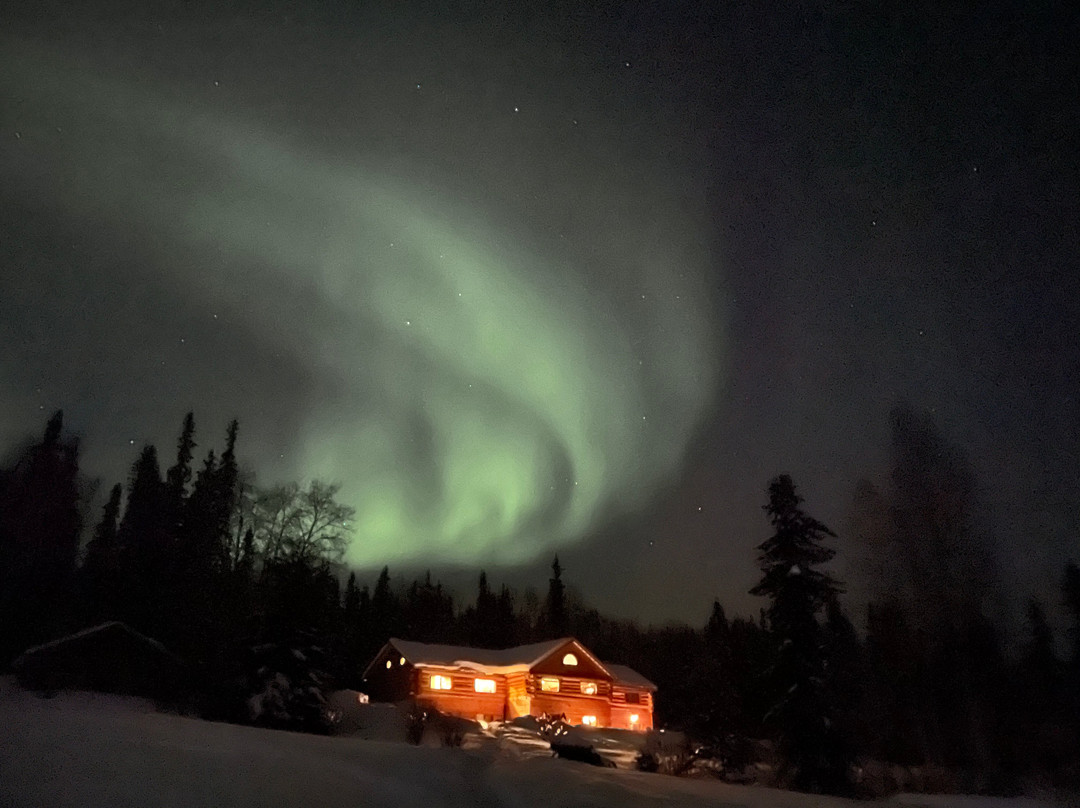 阿拉斯加风情木屋酒店主图
