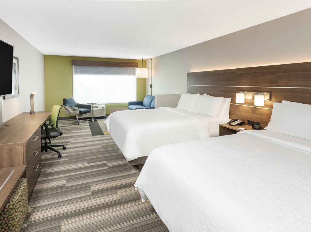 Holiday Inn Express & Suites Hudson I-94 By IHG主图