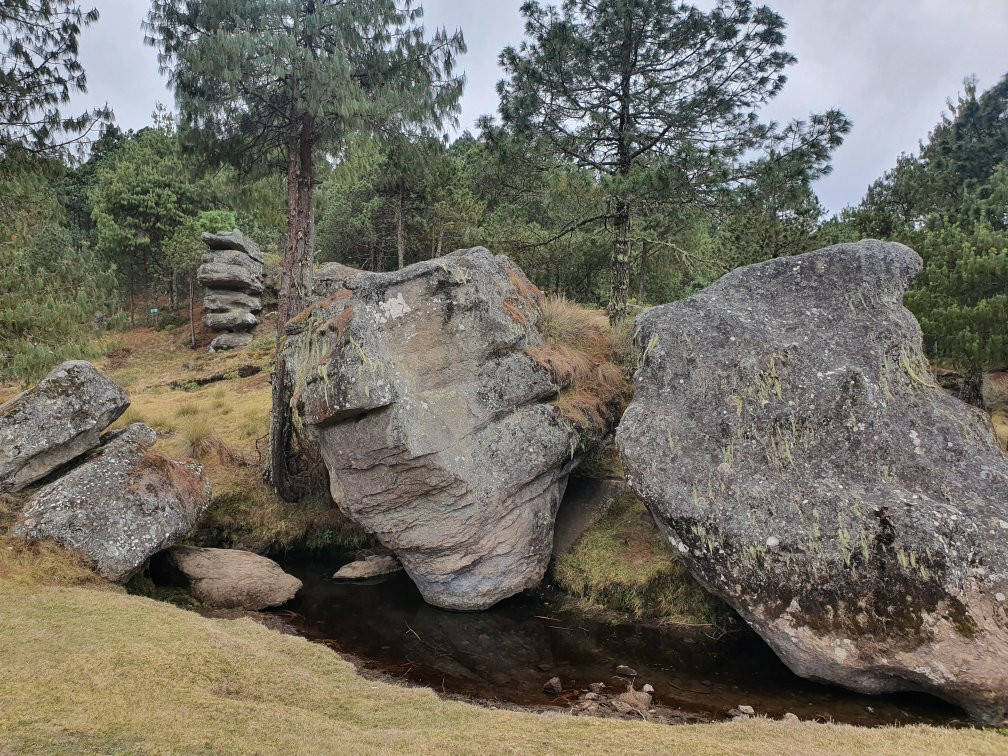 Valle de Piedras Encimadas景点图片