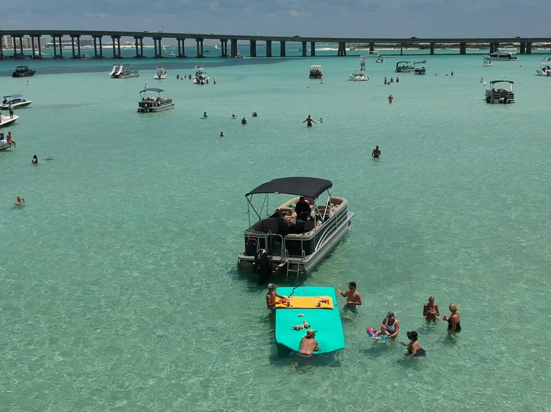 Emerald Coast Island Excursions景点图片