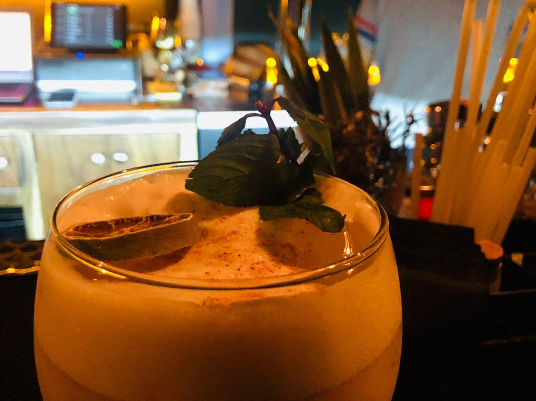 El Colibrí Cocktail Bar-瓦拉塔港必去景点